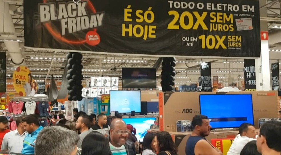 Procon já identifica aumento de até 33% no preço de produtos dias antes da Black Friday em Fortaleza. — Foto: Reprodução/EPTV