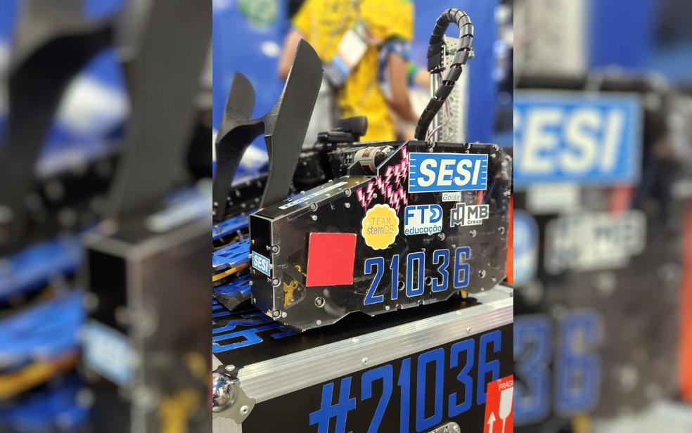 Robô inspirado no Batman feito por alunos do Sesi Planalto, de Goiânia, venceu mundial em Houston, nos Estados Unidos — Foto: Divulgação/FIEG