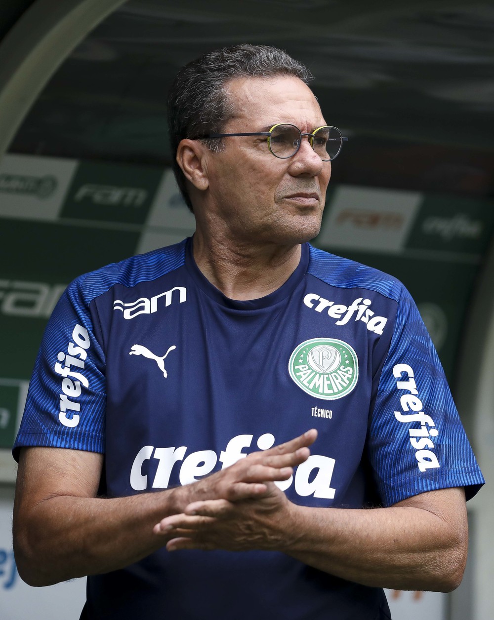 Luxemburgo muda aos poucos a fotografia do vestiário do Palmeiras