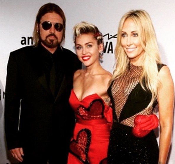 Billy Ray Cyrus, Miley Cyrus e Tish Cyrus (Foto: Instagram)