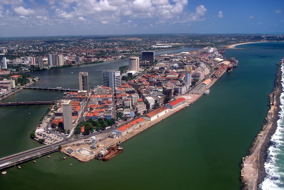O sítio histórico do Recife Antigo tem 100 hectares, onde fica o Porto Digital