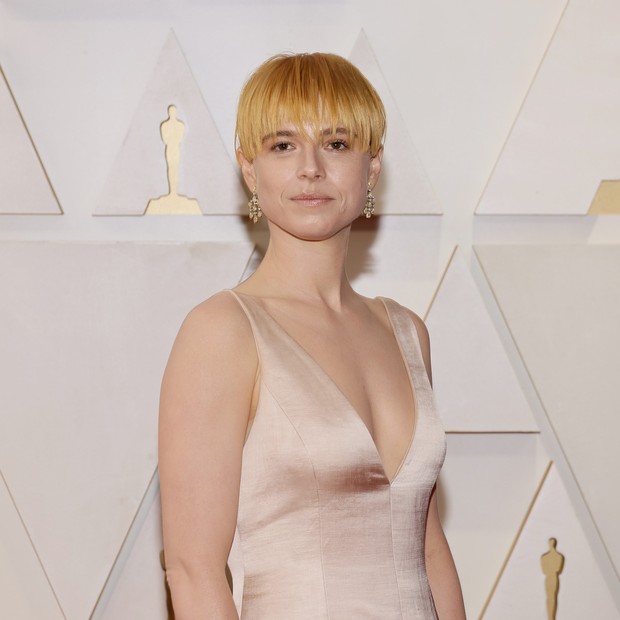 HOLLYWOOD, CALIFORNIA - MARCH 27: Jessie Buckley attends the 94th Annual Academy Awards at Hollywood and Highland on March 27, 2022 in Hollywood, California. (Photo by Mike Coppola/Getty Images) (Foto: Getty Images)