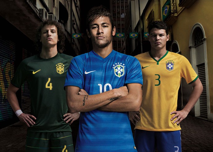 Nova camisa azul é listrada e será usada pelo Brasil contra África