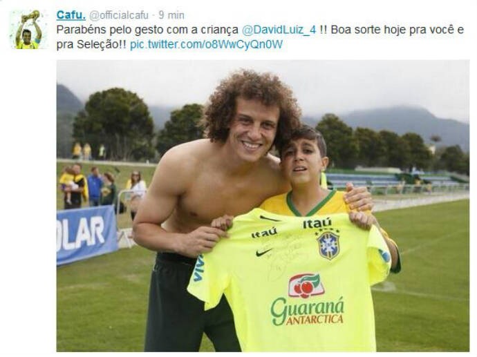 [COPA 2014] Cafu parabeniza David Luiz por gesto com criança e deseja sorte em jogo