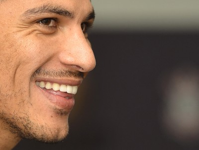 Após Guerrero, Fla vive dilema: novo nome de peso ou dois ou três atletas