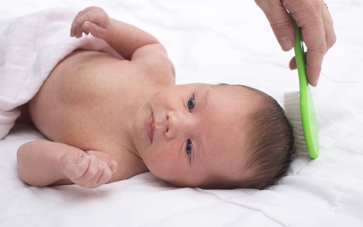 O cabelo do meu bebê está caindo. E agora? - Revista Crescer | VOCÊ É A ...