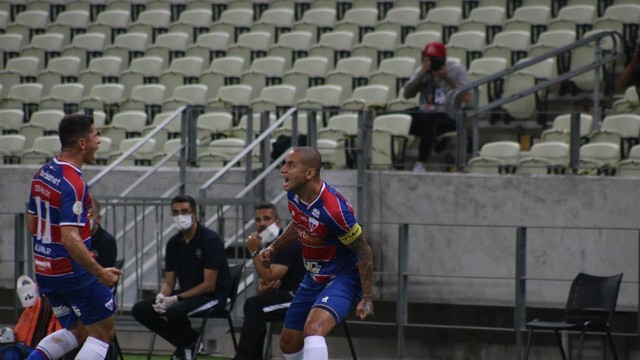 Wellington Paulista comemora gol por cobertura em Fortaleza x Bragantino