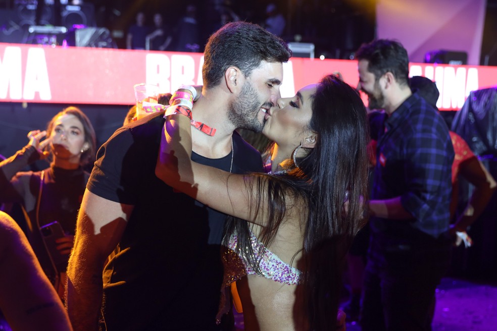 Gizelly Bicalho e Talles Gripp  Foto: Lucas Ramos / Brazil News