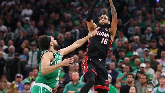 NBA: com brilho de herói improvável, Miami Heat vence os Celtics em Boston e fará final com Denver Nuggets
