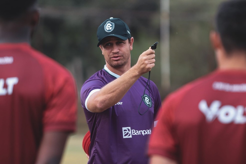 Técnico Felipe Conceição fala de utilização dos jogadores de base — Foto: Samara Miranda/Ascom Remo