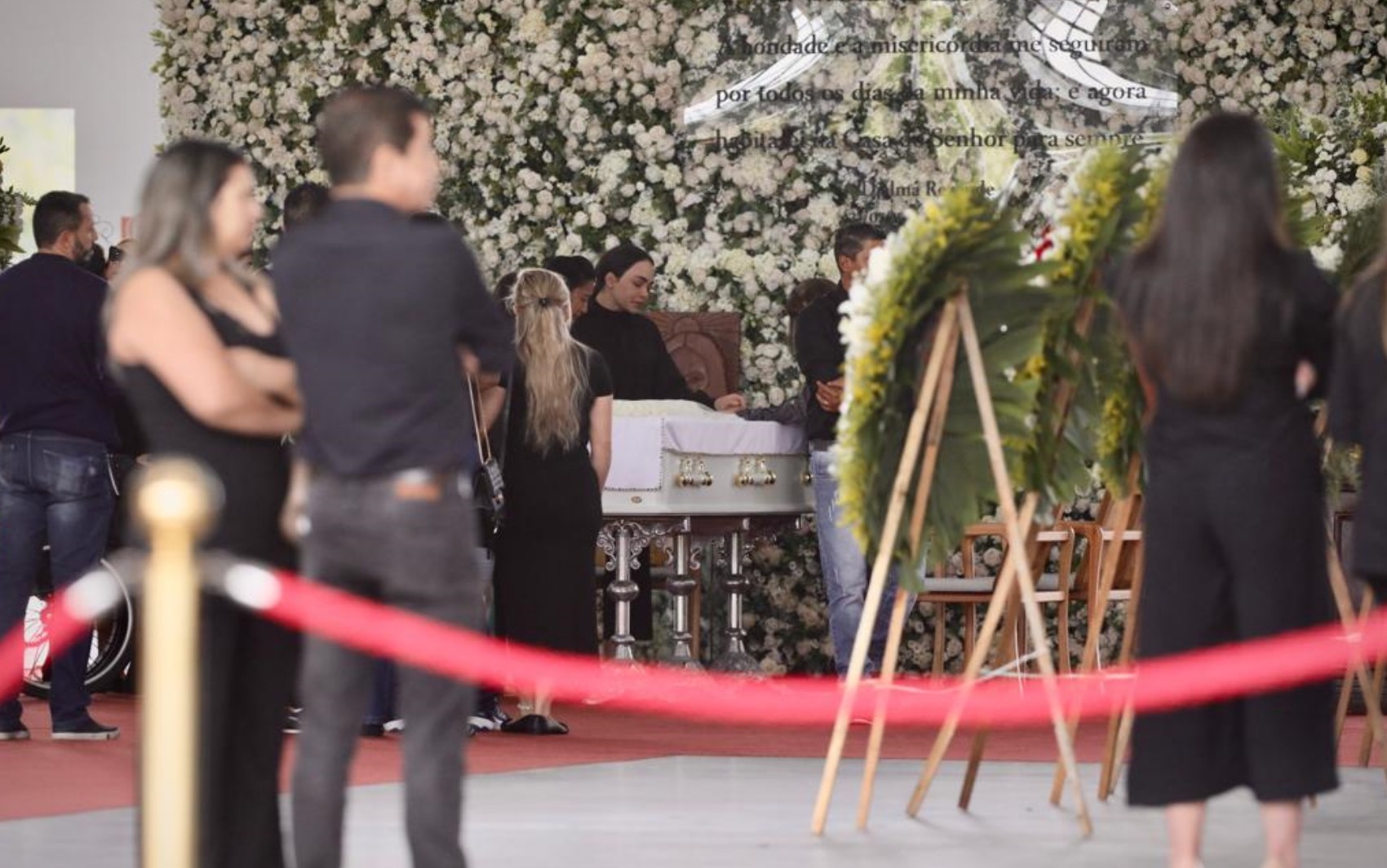 Advogado Djalma Rezende era conhecido por fortuna e casamento luxuoso, mas também por doações e generosidade, dizem amigos