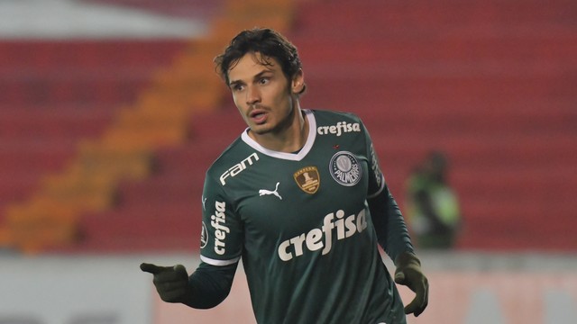 Veiga fez os três primeiros gols do Palmeiras na Bolívia