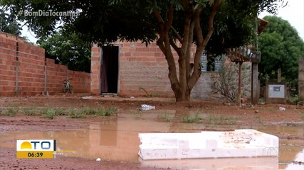 Moradores de áreas mais impactados pelas chuvas reclamam dos estragos e riscos