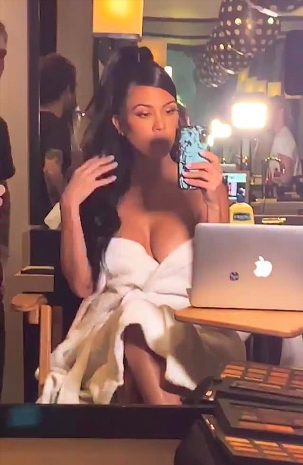 A socialite Kourtney Kardashian (Foto: Instagram)