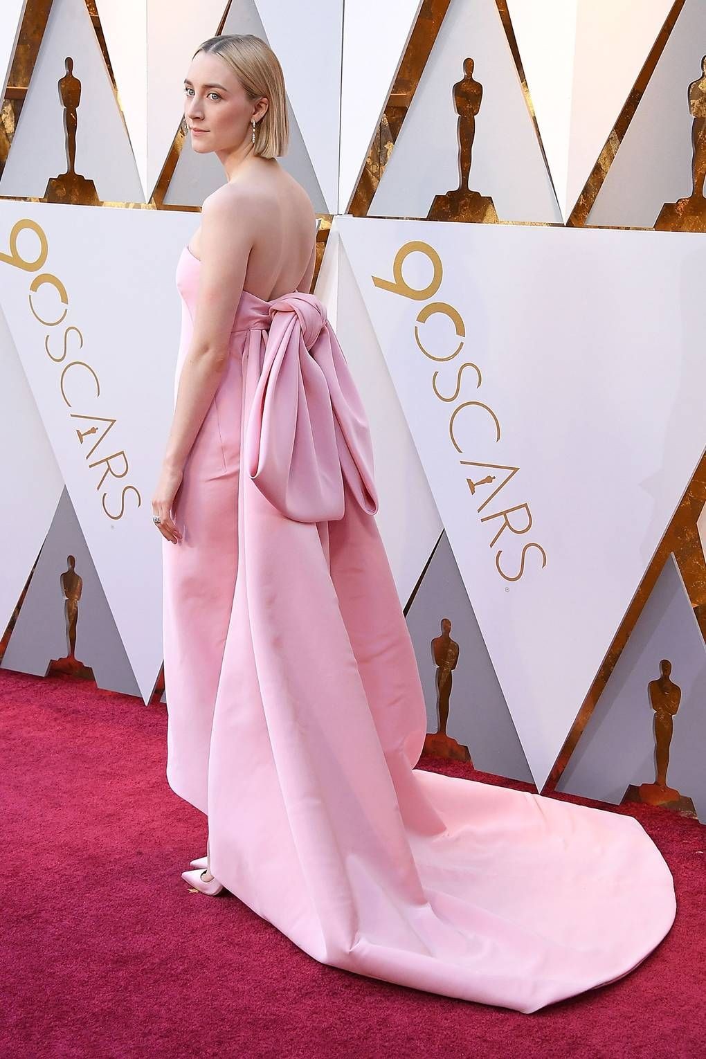 Saoirse Ronan no Oscar em 2018 (Foto: Pinterest)