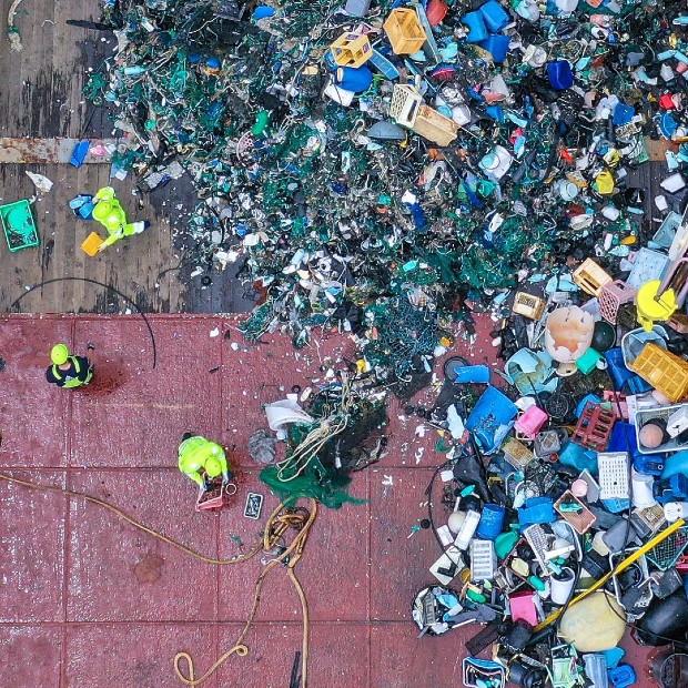 Lixo retirado do Oceano Pacífico (Foto: Reprodução / The Ocean Cleanup )