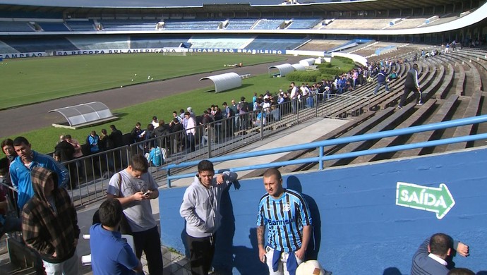 Torcida gremista esgota carga de ingressos para o Gre-Nal no Beira-Rio