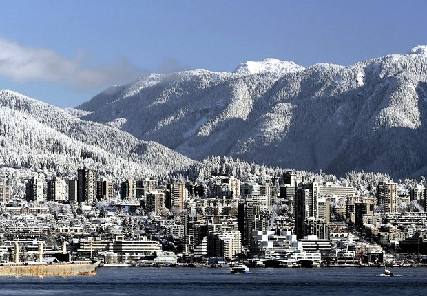 Vancouver no inverno : cenário para corridas de trenó, snow boarding e mercados (Foto: Reprodução/Facebook)