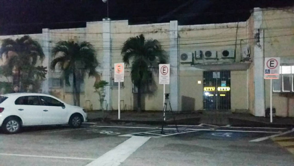 Prédio do gabinete da Secretaria Municipal de Mobilidade Urbana de Natal (STTU)  — Foto: Sérgio Henrique Santos/Inter TV Cabugi