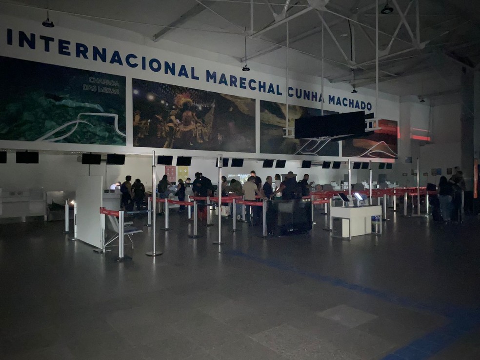 Chuva deixou Aeroporto Marechal Hugo da Cunha Machado, em São Luís (MA), sem energia — Foto: Adriano Soares/Grupo Mirante