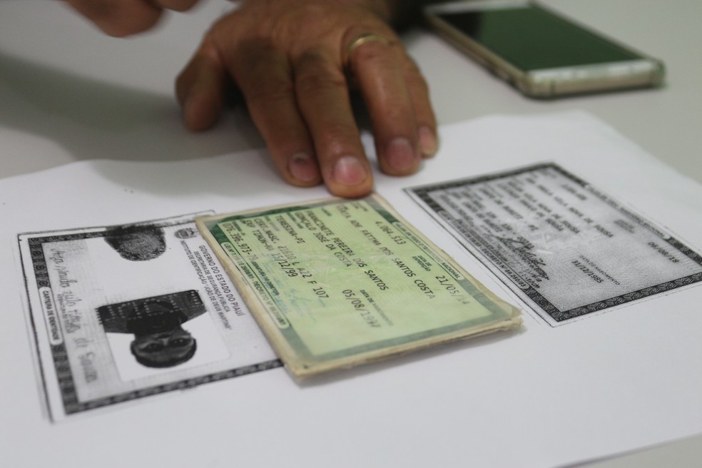 Criminosos usavam documentos falsos para comprar piscinas em lojas de Teresina — Foto: José Marcelo/G1