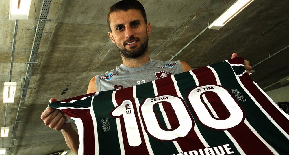 Veja o que falta para o Corinthians fechar a contratação de Henrique, do Fluminense