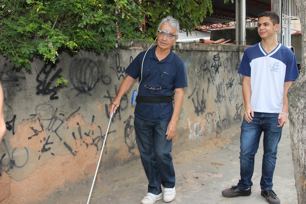 Ãculos foram testados em deficientes visuais de MacaÃ©, no RJ â Foto: DivulgaÃ§Ã£o