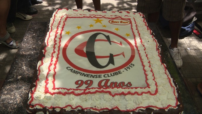 Souza e Amigos Futebol Clube comemora aniversário com festa no