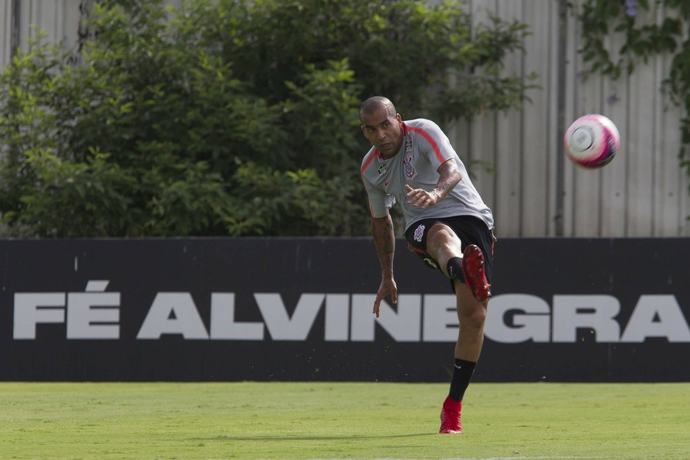 Com novo status, Sheik é titular pela primeira vez desde retorno ao Corinthians