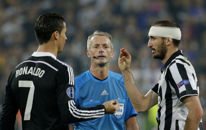 Chiellini x Cristiano Ronaldo - Juventus x Real Madrid (Foto: Reuters)