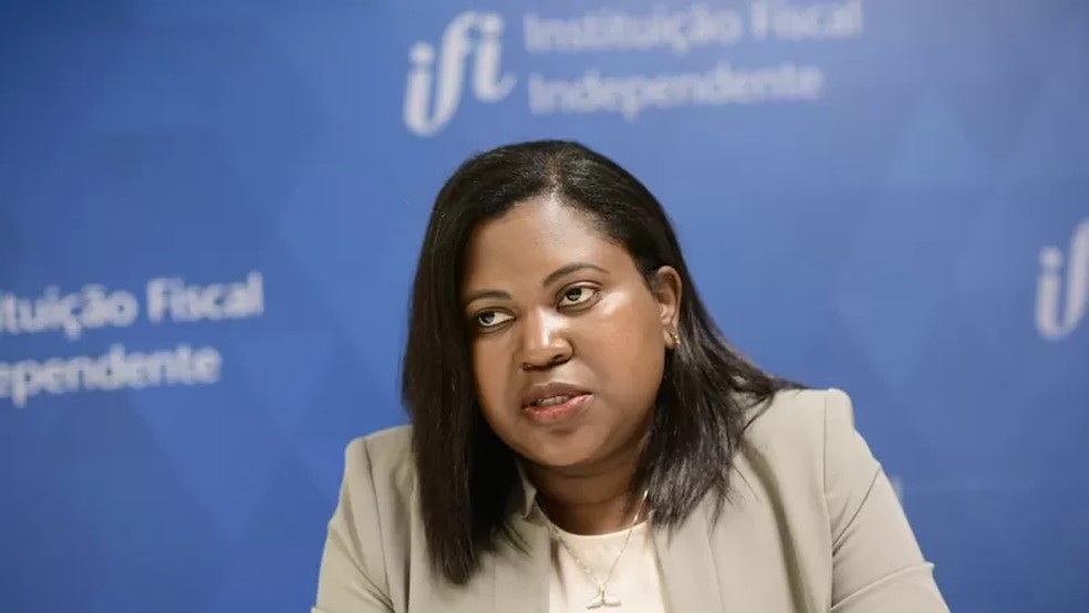 Vilma Pinto, diretora da IFI, diz que desafio do Brasil será 'tentar recuperar um pouco da credibilidade que foi perdida ao longo do tempo' — Foto: Pedro França/Agência Senado