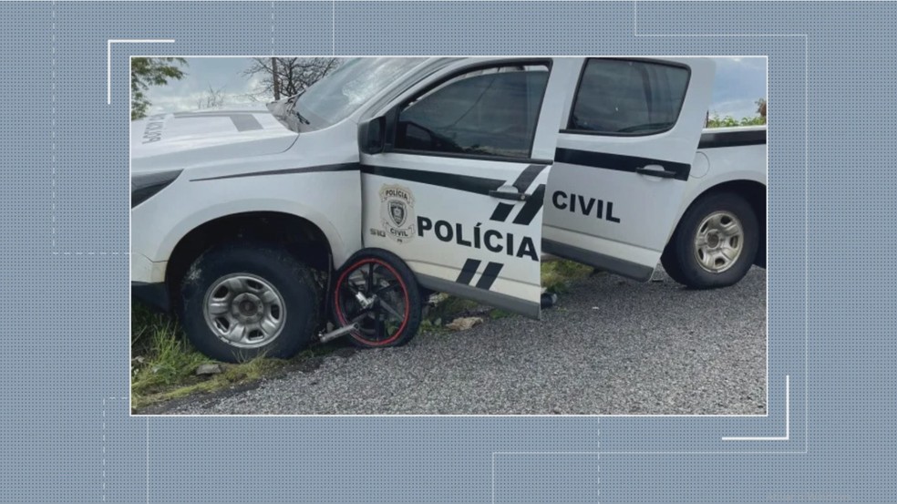 Motociclista morre após bater em viatura na BR-230, no Sertão da PB — Foto: Reprodução/TV Paraíba
