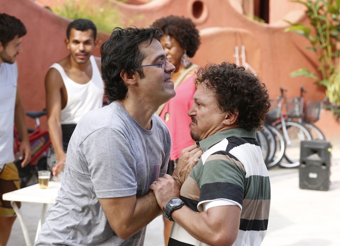 Oziel e Rui se enfrentam no Morro da Macaca (Foto: Ellen Soares/ Gshow)