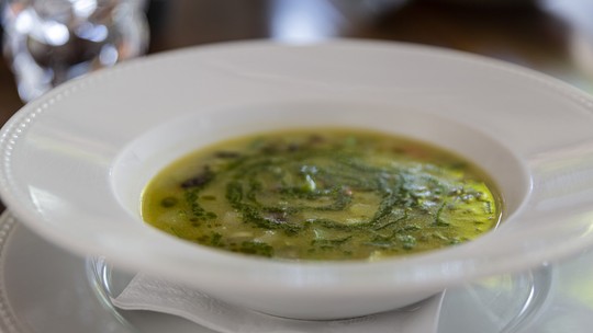 Receita de sopa minestrone de abobrinha, batata e mais legumes