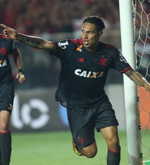 Tim Vickery, sobre o Fla: Quase  feito para Guerrero não render