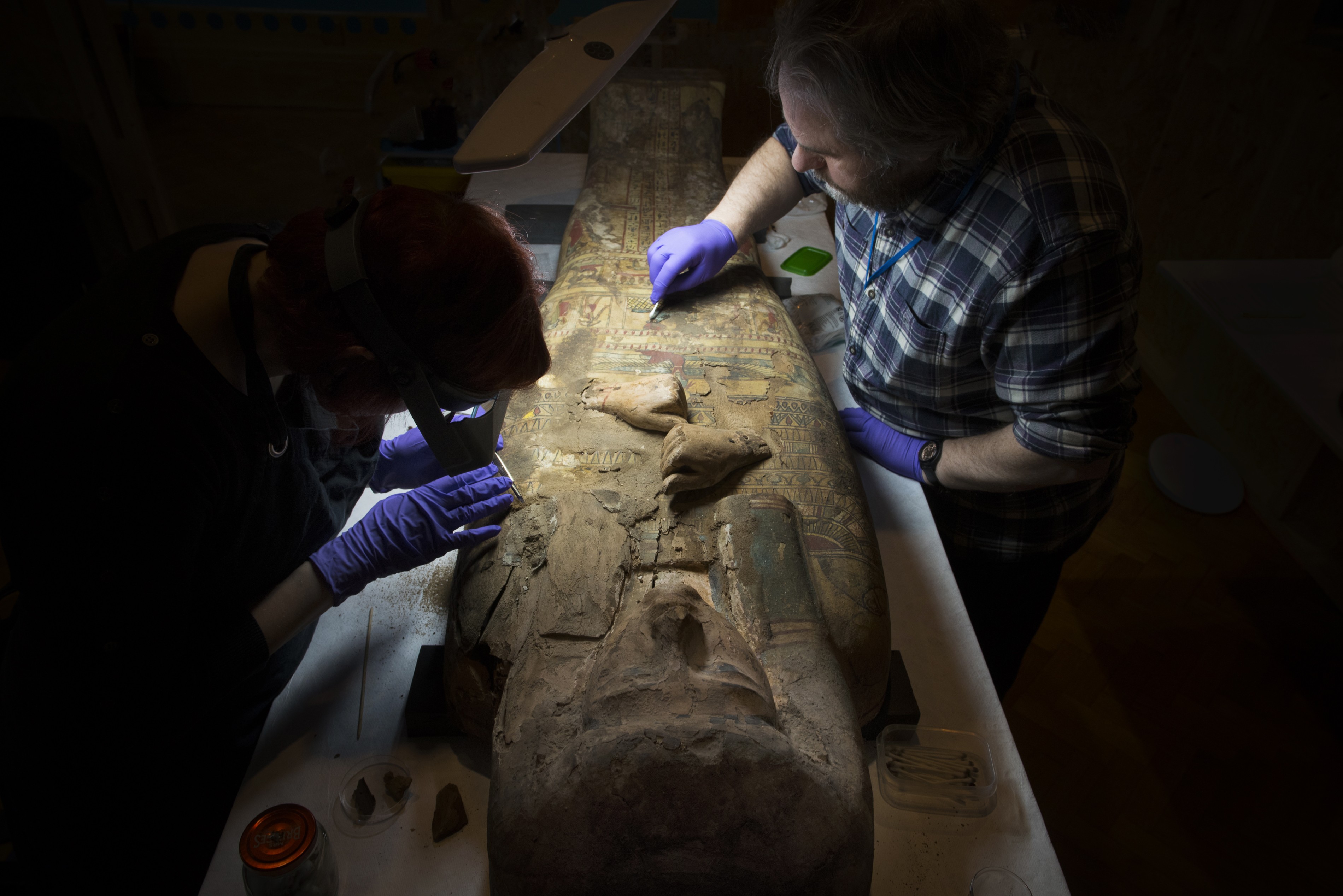 Pesquisadores descobrem pinturas da deusa Imentet em sarcófago egípcio de 3000 anos (Foto: Reprodução/culturepk)