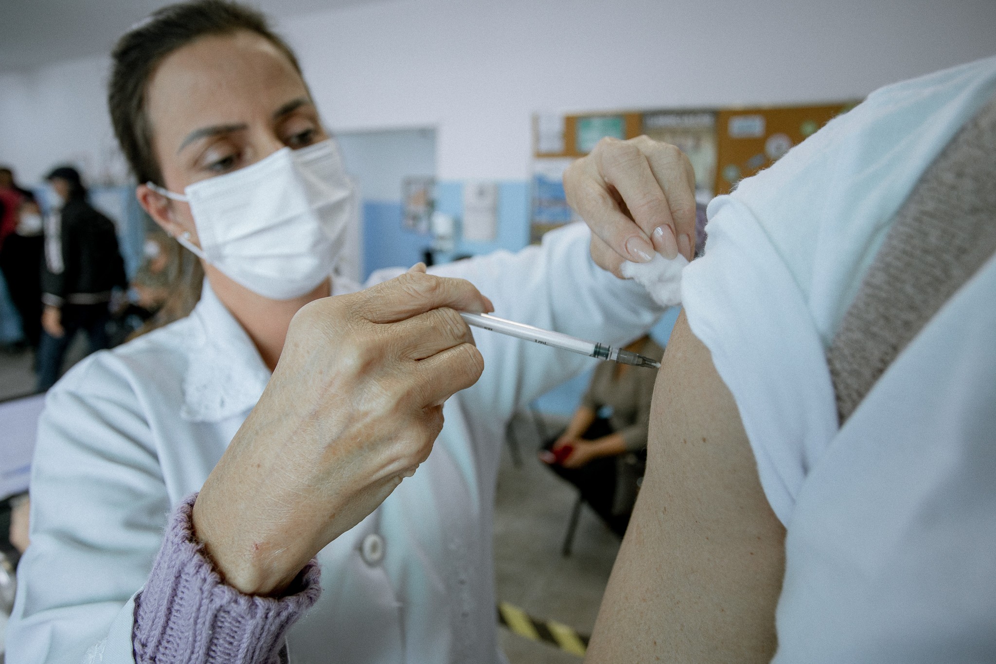 Covid: Ponta Grossa abre nesta terça (5) agendamento de 4ª dose da vacina para pessoas a partir dos 40 anos