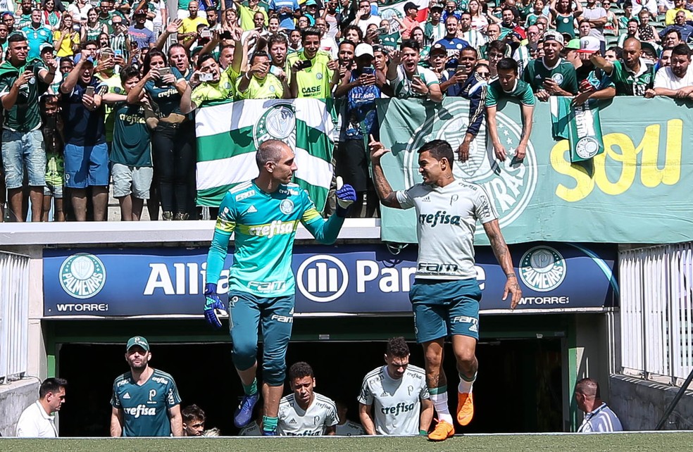 Fernando Prass e Dudu podem estar de saída do Palmeiras: o primeiro em fim de contrato, o segundo com propostas do exterior — Foto: Cesar Greco/Ag. Palmeiras