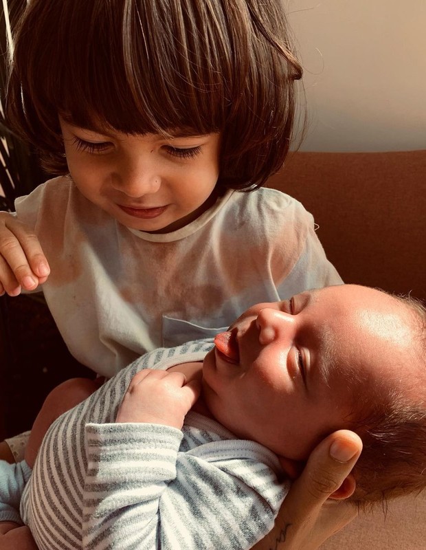 Ziggy e Max, filhos de Renata Vanzetto (Foto: Reprodução/Instagram)