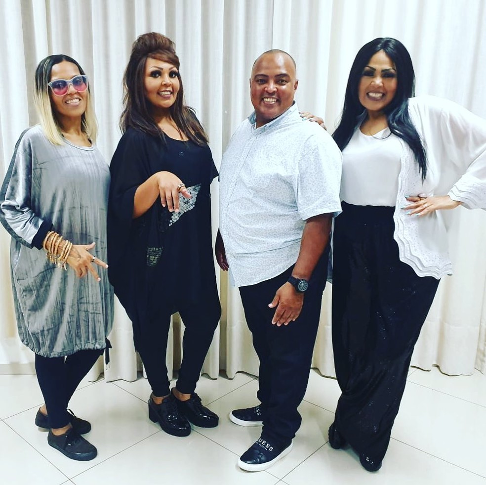 Fat Family Fala Sobre Retorno Aos Palcos Apos Morte Da Integrante Daise A Gente Precisa Seguir Altas Horas Gshow Not all fat people are hambeasts but all hambeasts are fat people. fat family fala sobre retorno aos