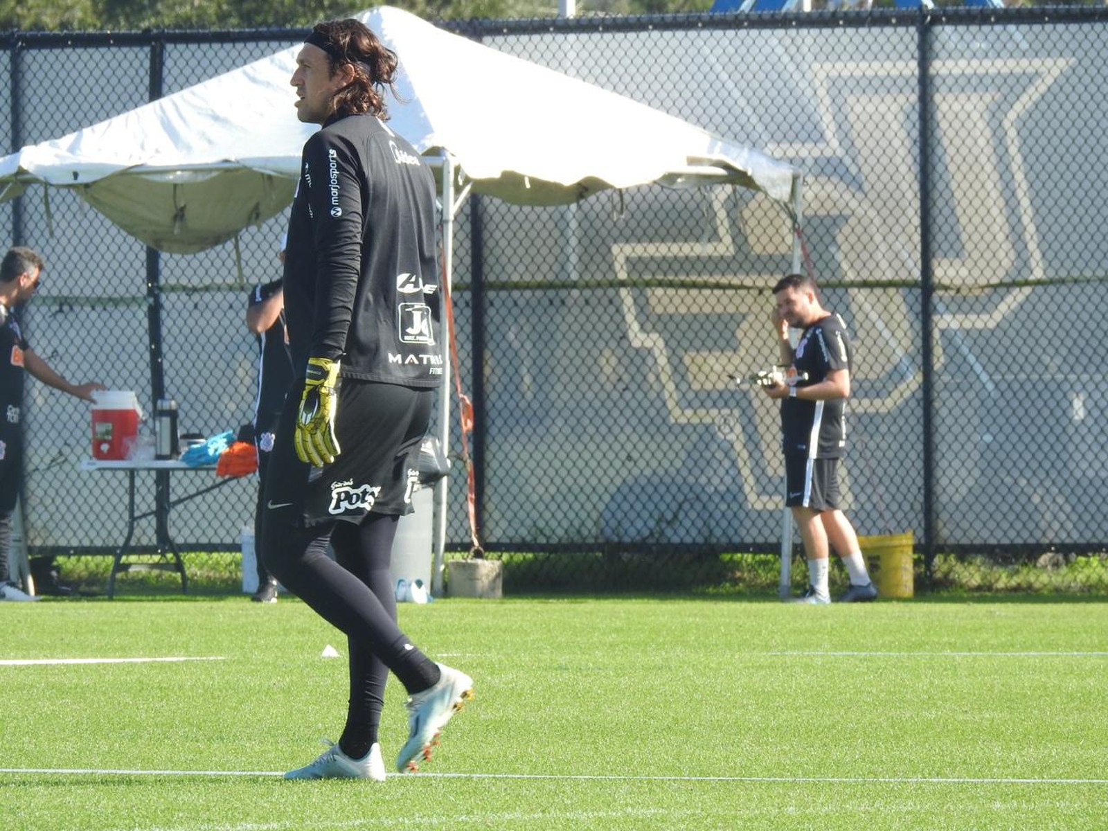 Cássio dá susto em treino do Corinthians; veja provável time para duelo no Torneio da Flórida