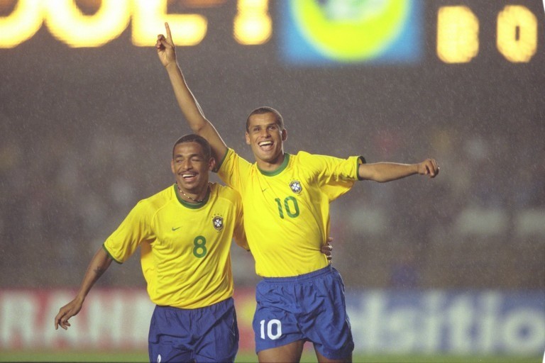 Jogo Brasil X Bolivia pelas eliminatórias da Copa do Mundo de 2002 , no Maracanã — Foto: Acervo