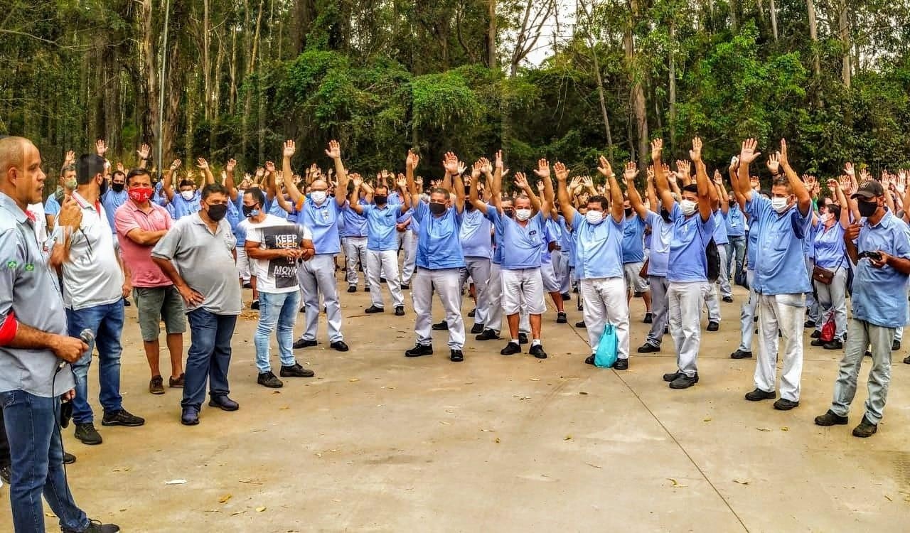 Funcionários da Volkswagen de São Carlos aprovam estabilidade e plano de demissão voluntária