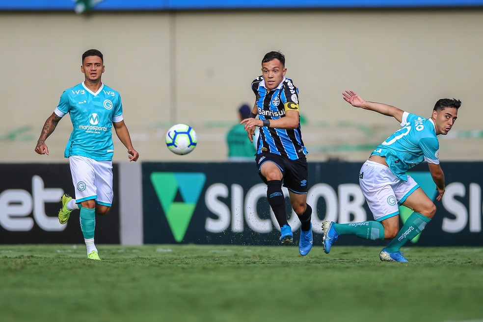 Pepê foi capitão contra o Goiás — Foto: Lucas Uebel/DVG/Grêmio