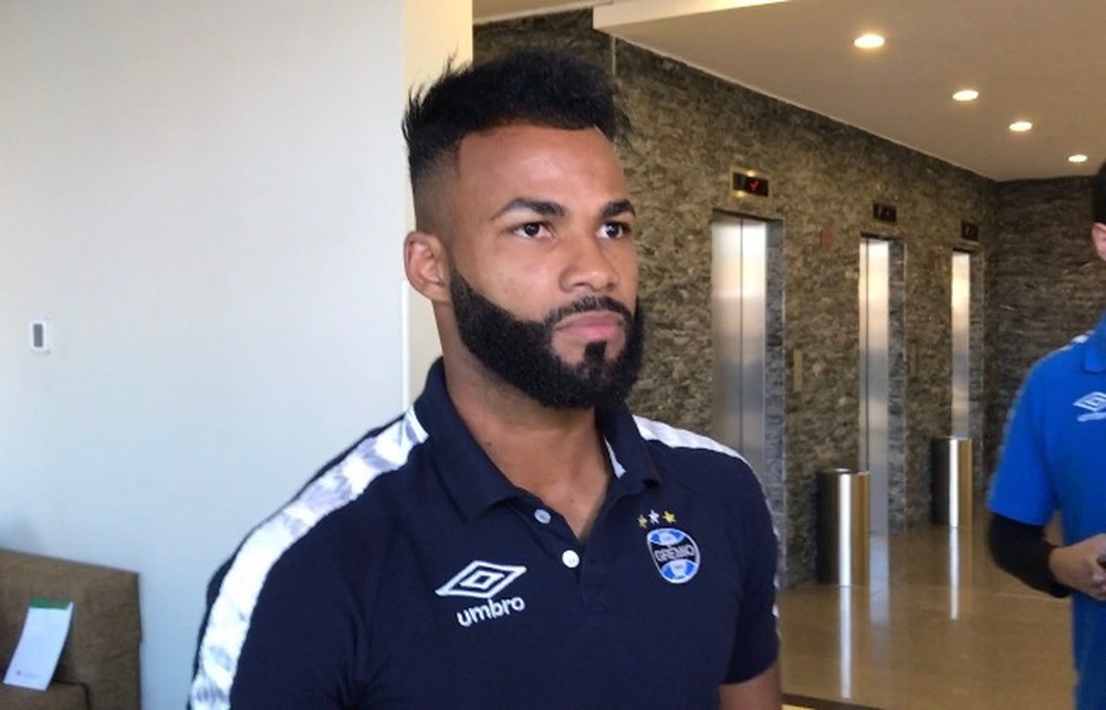 Fernandinho aguarda oportunidade no Grêmio e quer time objetivo no Chile
