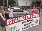 Terceirizados de São Vicente fazem manifestação em frente à prefeitura