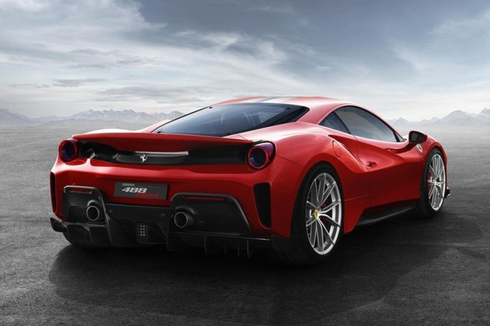 Confirmado Ferrari 488 Pista Chega Ao Brasil Ate O Comeco De 2019 Carros Autoesporte Ferrari 488, listino prezzi auto nuova, optional, motorizzazioni benzina, diesel, gpl, prova, consumi, dimensioni, configuratore, allestimenti, pregi e difetti complice il rapidissimo cambio robotizzato dct a doppia frizione e sette marce, le prestazioni della ferrari 488 pista sono da supercar: confirmado ferrari 488 pista chega ao
