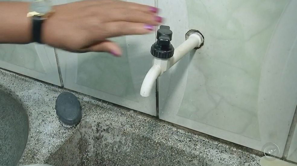 Moradores das regiões atingidas terão o abastecimento reduzido durante os serviços de reparos no poço Samabaia — Foto: Reprodução/TV TEM