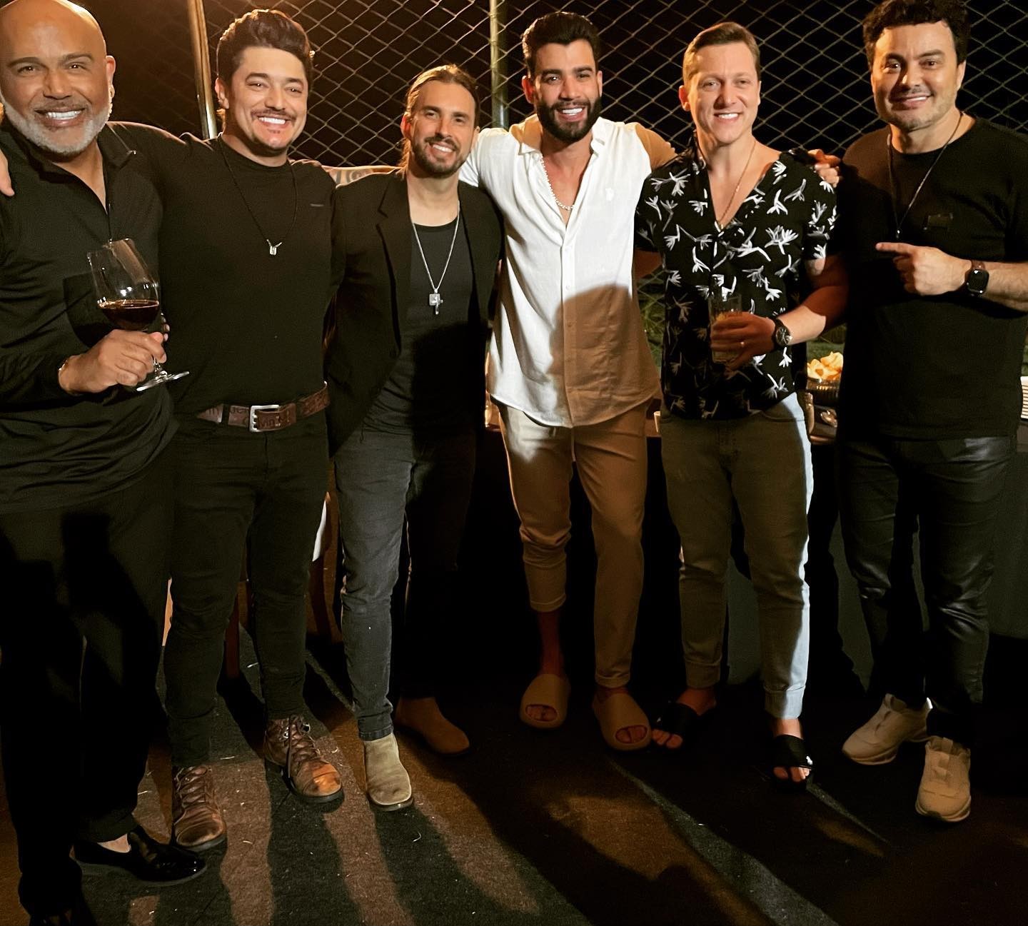 Gusttavo Lima recebe amigos em seu aniversário de 33 anos (Foto: Reprodução/Instagram)