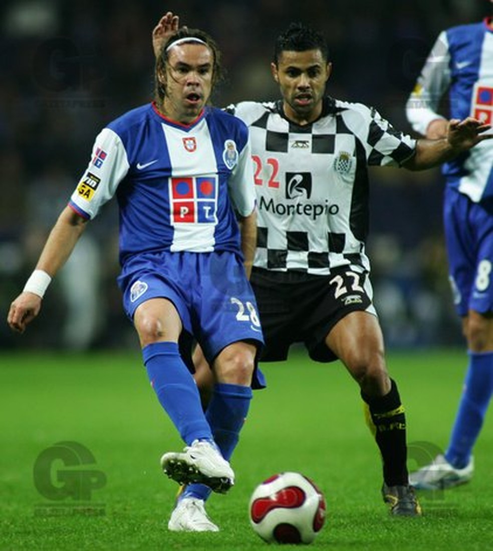 Atacante defendeu o Porto entre 2005 e 2008 (Foto: Octávio Passos/Gazeta Press)